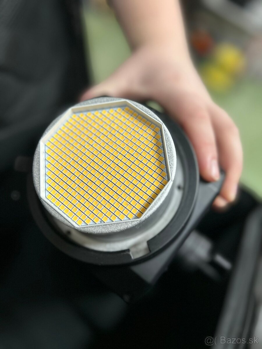 Predám set štúdiových svetiel Nanlite FS-300 - 4