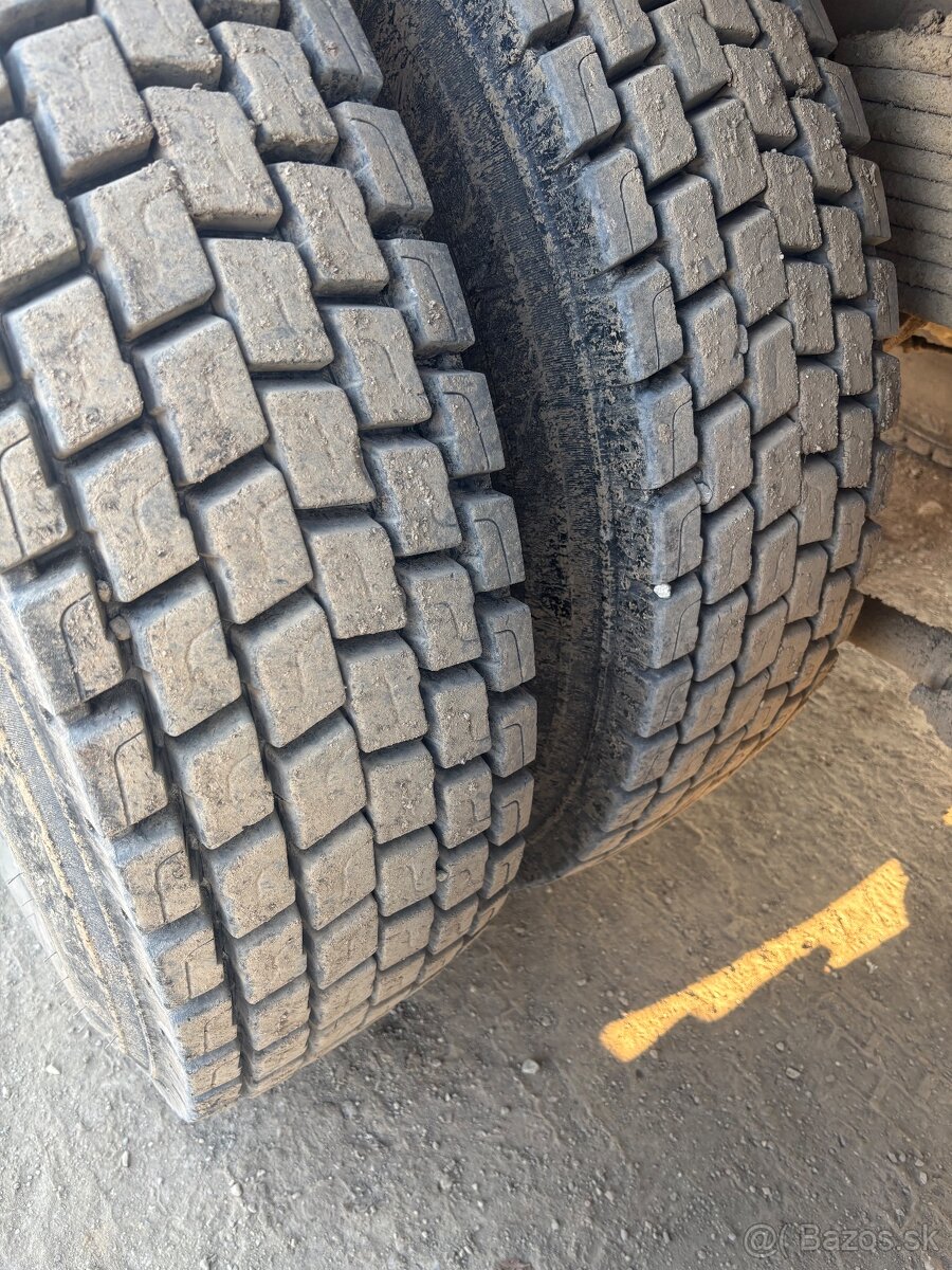 Man hakovy nosic - 4