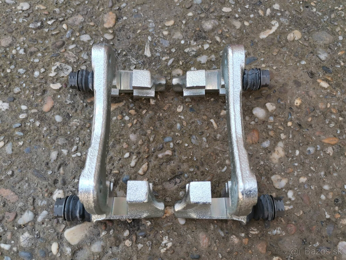 Predám náhradné diely na Peugeot 405 - 4