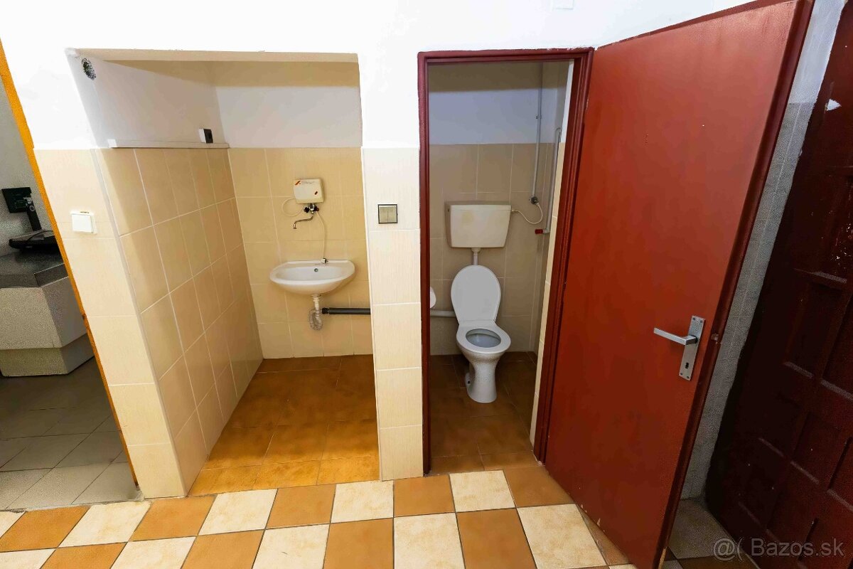 Na prenájom polyfunkčný objekt v Lackovciach - 4