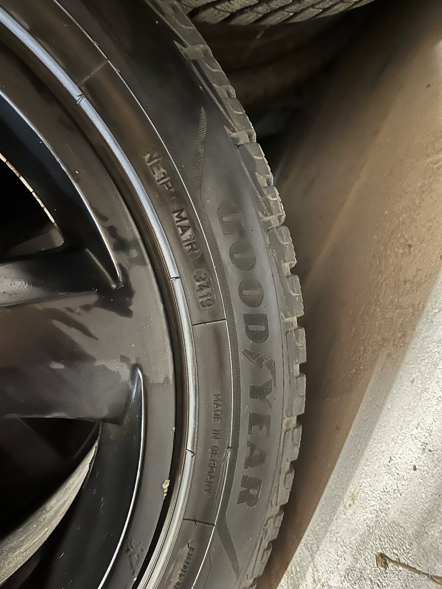 Zimné pneu+disky Goodyear 235/50 R18 - 4