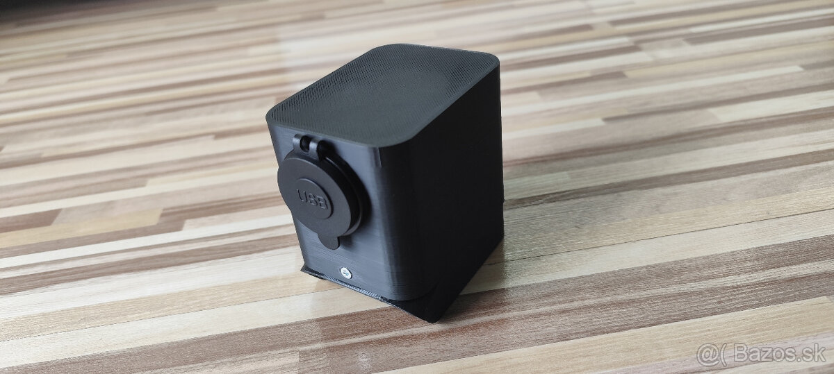 USB nabíjací adapter na batériu Dewalt 18V - 4