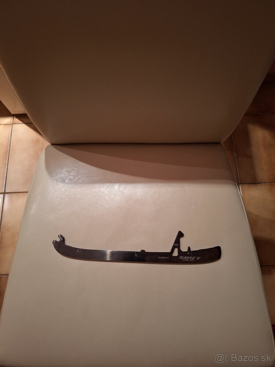 Noze na korcule bauer a ccm - 4