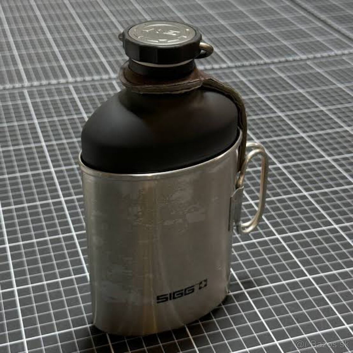 Kúpim SIGG oval battle 0,6l - 4