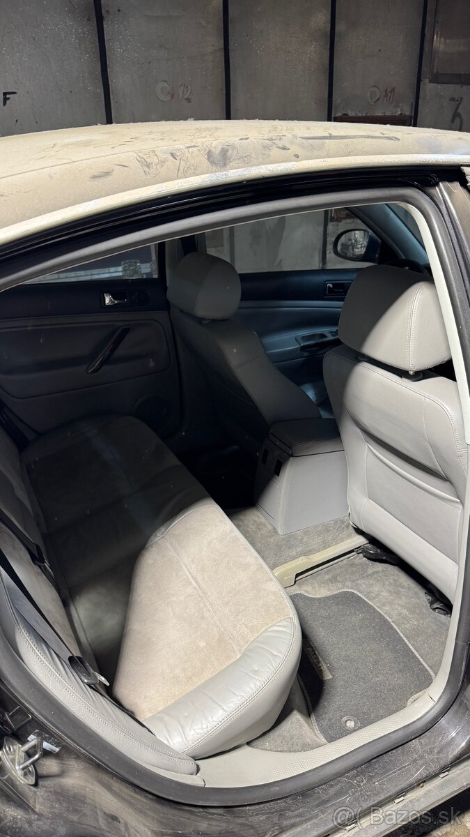 VW Passat 2.8 V6 142KW 4motion Manual - 4