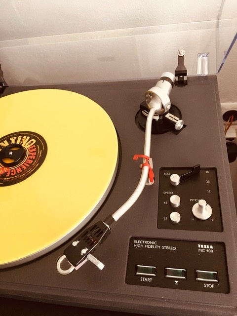 TESLA Gramofón MC400 - 4