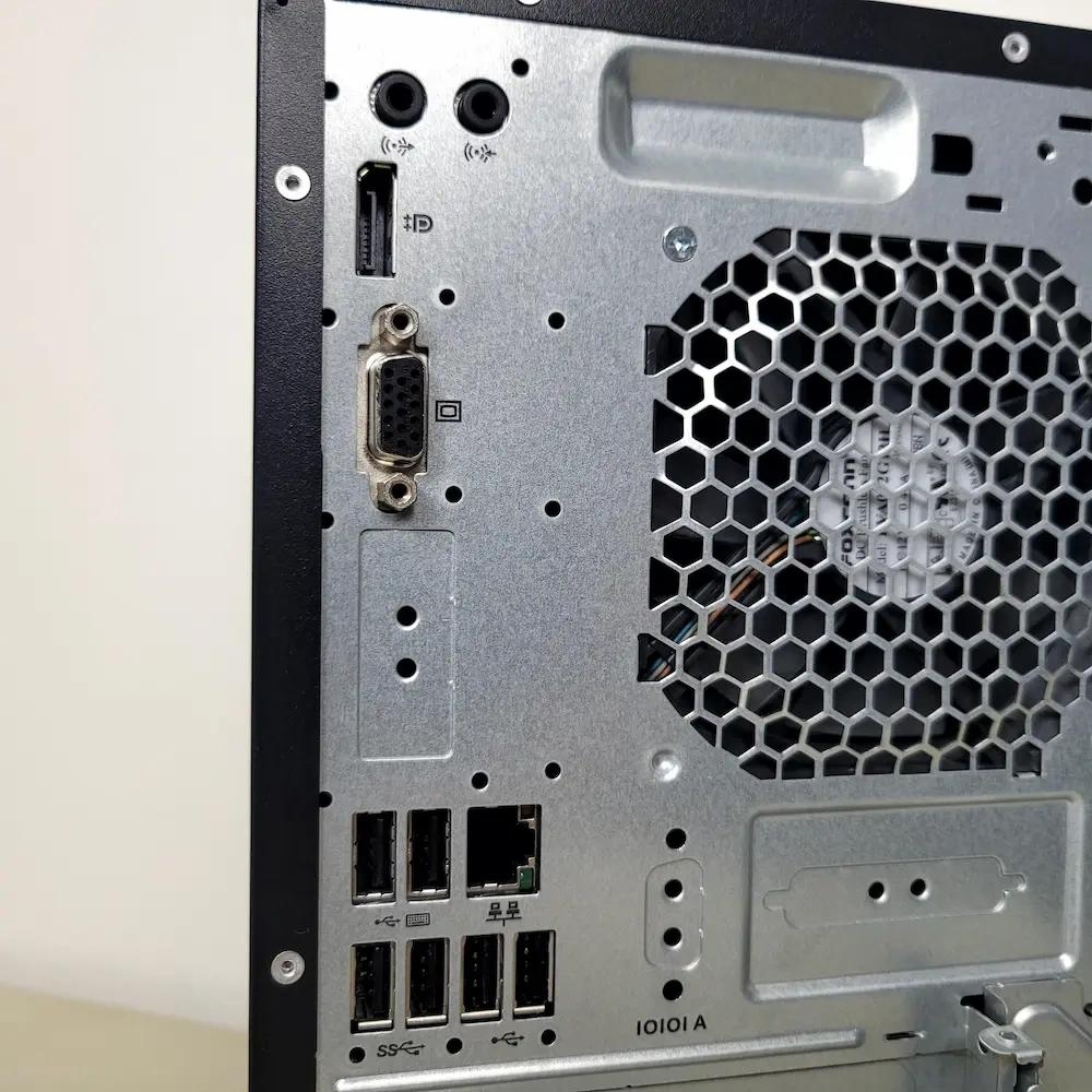 HP 400 G5 MT i3-8100 16GB 256GB monitor komplet - 4