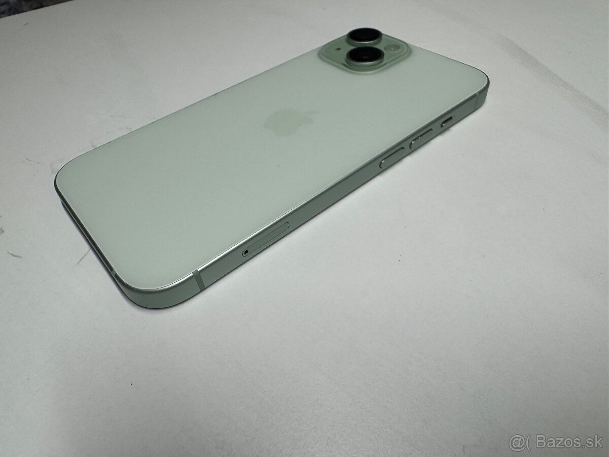 iPhone 15 128 GB - 4