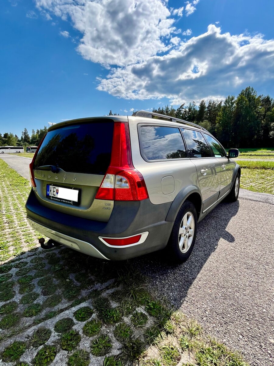 Volvo XC70 D5 AWD Manuál - 4