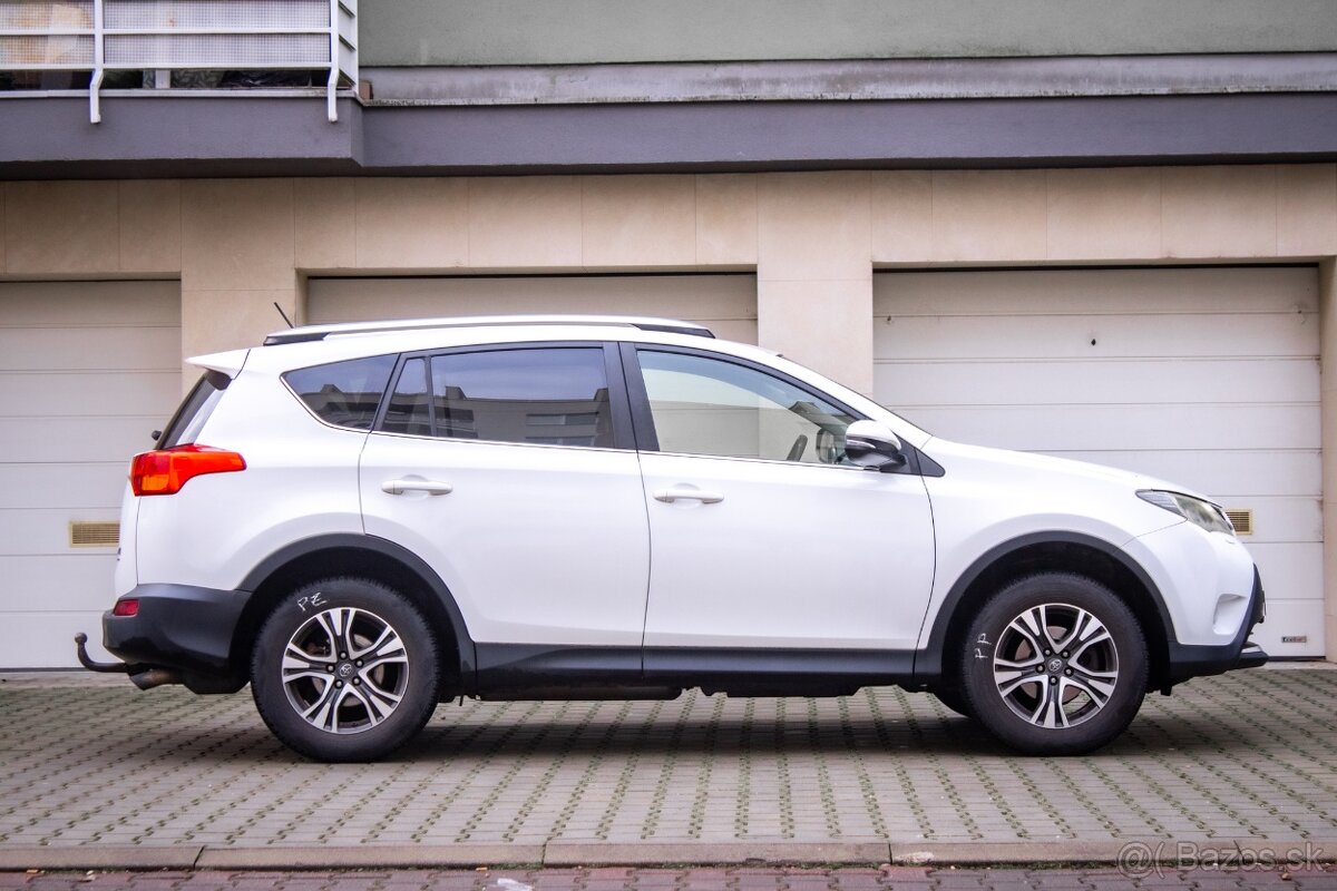 Toyota RAV4 2.0 111kw MT/6 4x4 2013 / Kúpené na Slovensku - 4