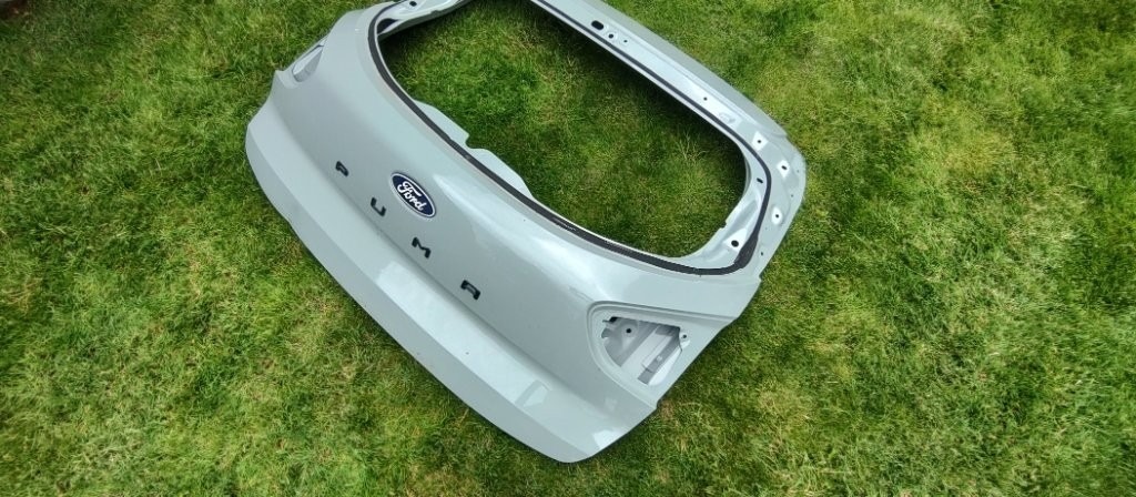 Ford Puma 2 II MK2 2019 - zadna kapota kufor dvere veko - 4