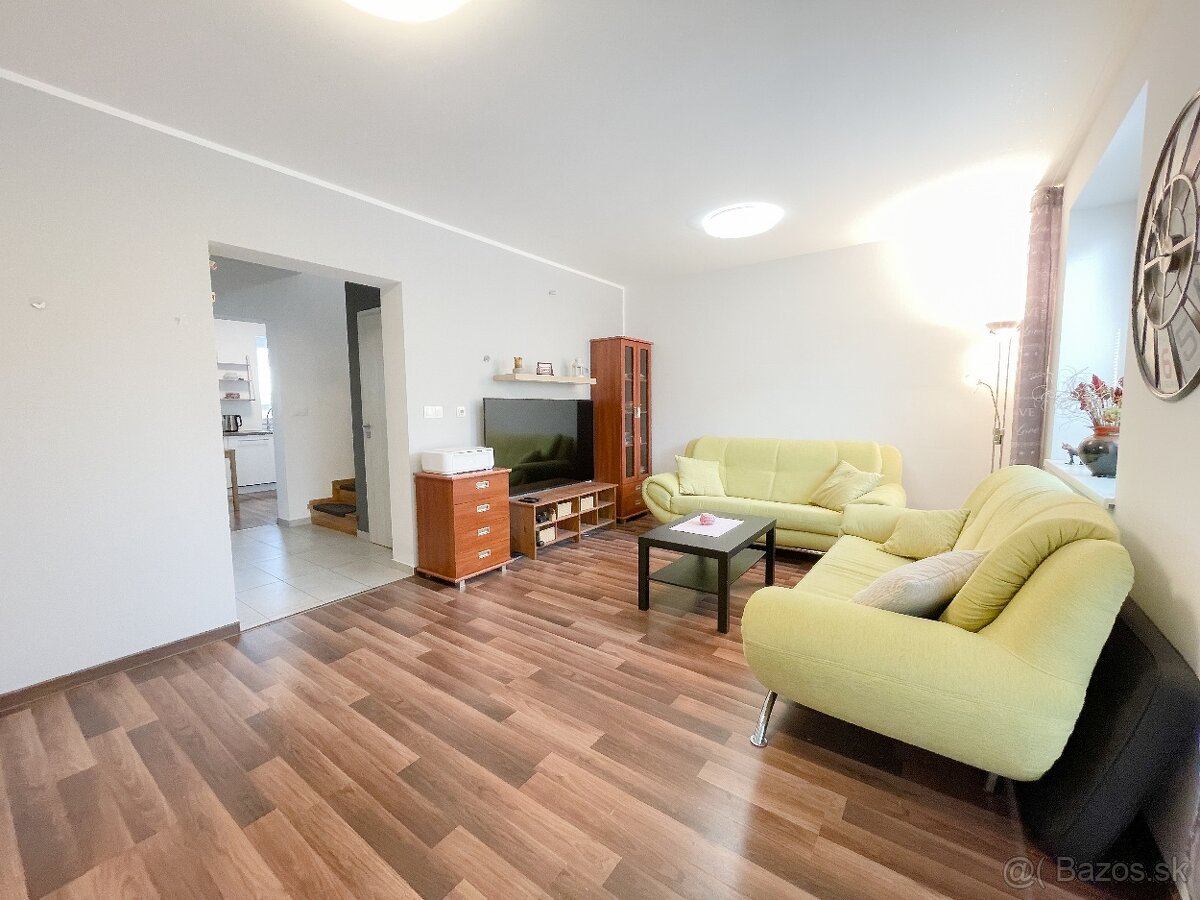 4 izb. mezonetový byt so záhradkou v obci Hviezdoslavov - 4