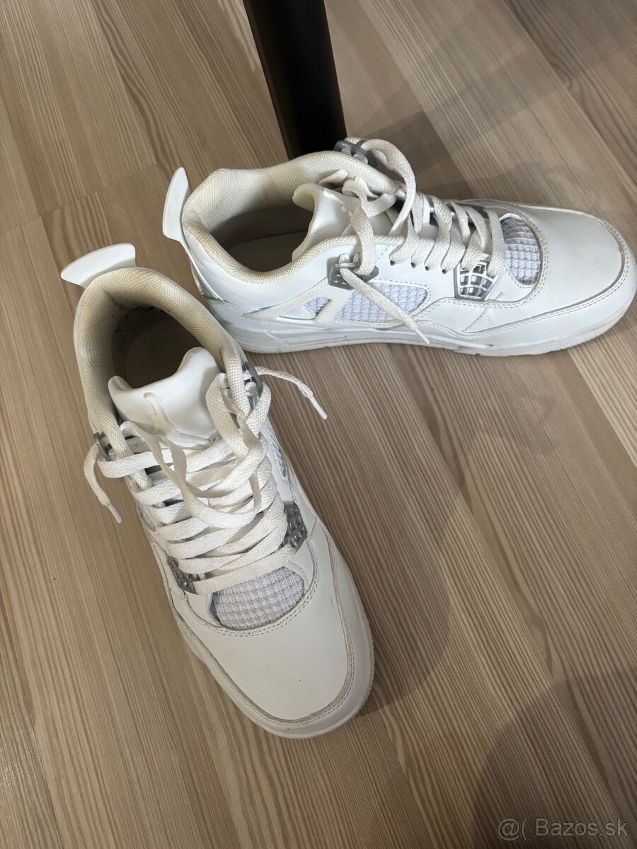 Nike Air Jordan 4 retro - 4