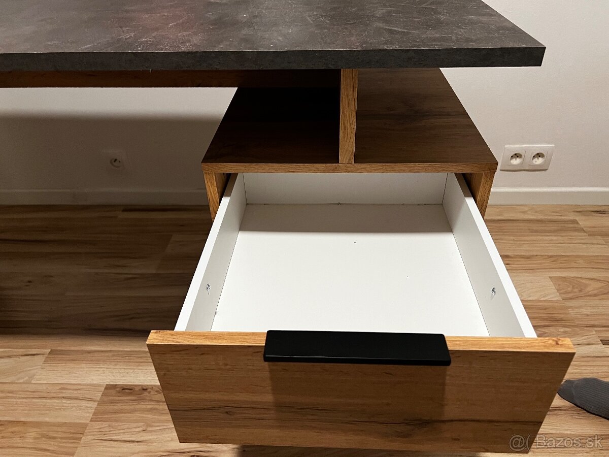 Kancelársky stôl - 4