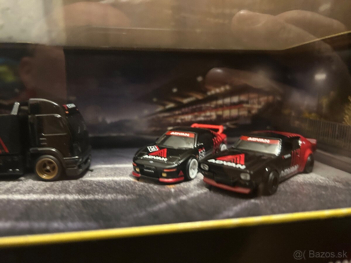 Hot Wheels Premium - 4