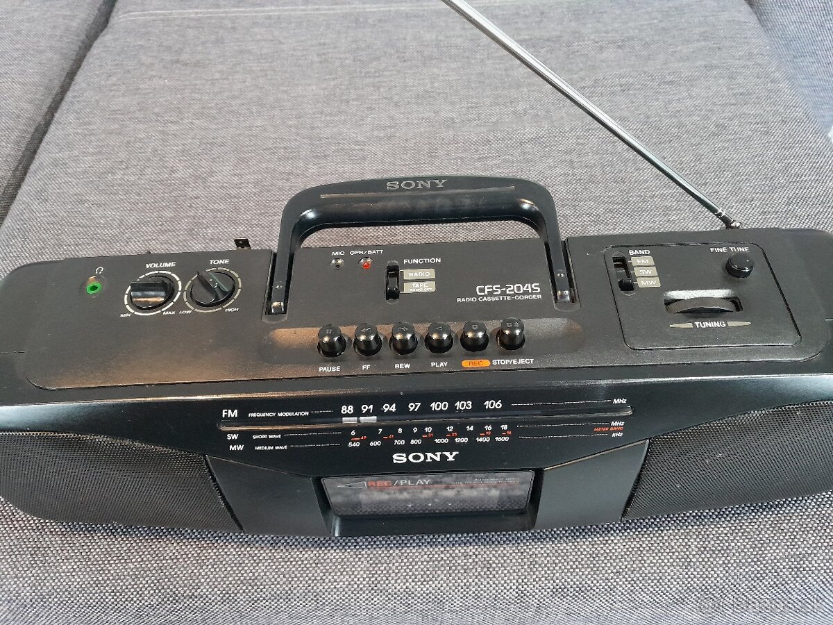Vintage Sony rádiomagnetofón - 4