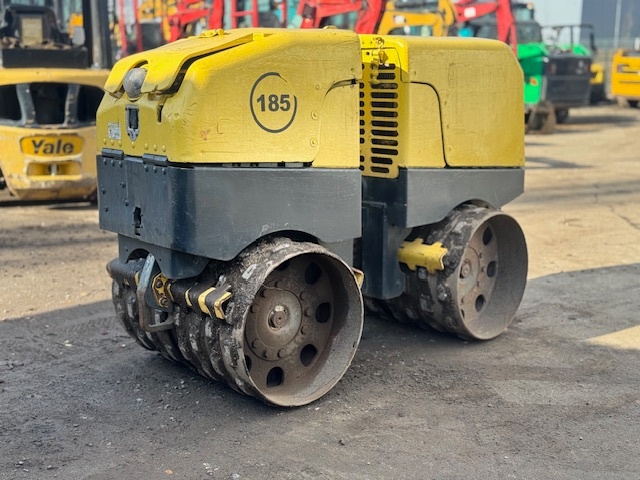 Ježkový válec Wacker Neuson RT82 - 4