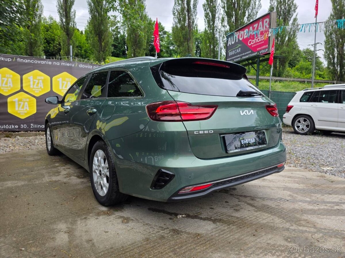 Kia Ceed SW 1.5 T-GDi Gold A/T - 4