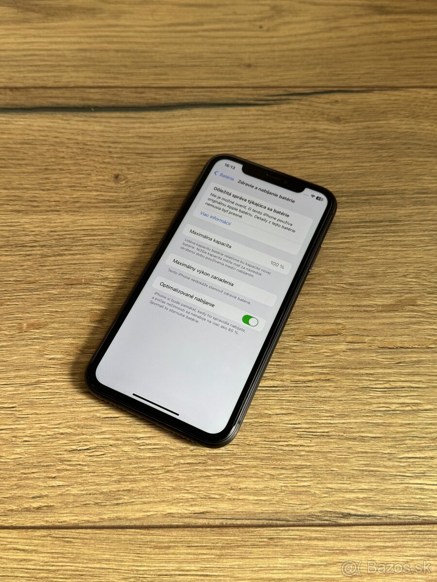 iPhone 11 64GB Black - 4