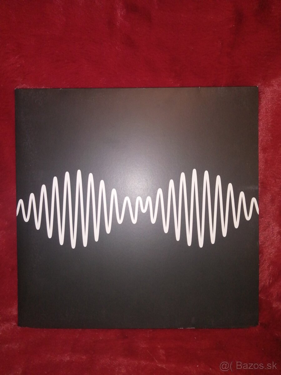 Platná AM od britskej rockovej kapely Arctic Monkeys - 4