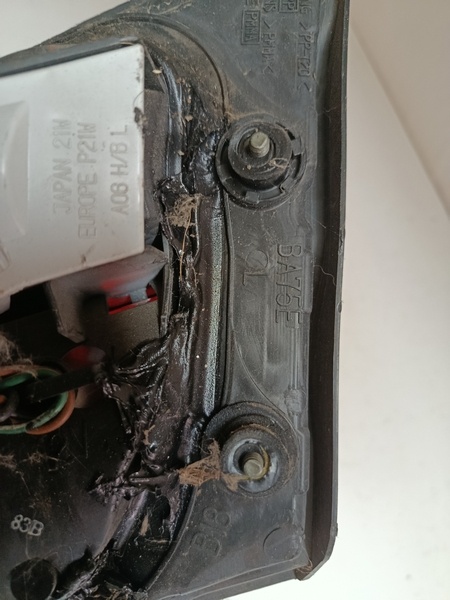 zadne svetla fiat almera n15 40€ - 4