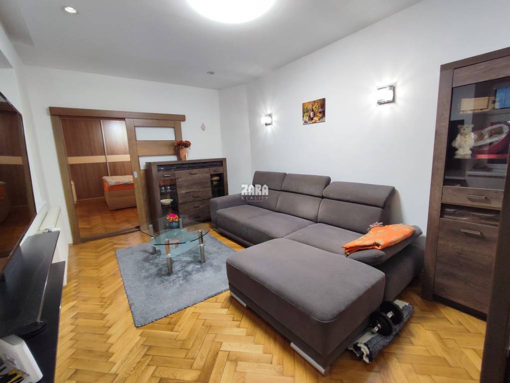 Staré Mesto-ul. Hlavná, 2 izb. tehlový pavlačový byt, 61 m2. - 4