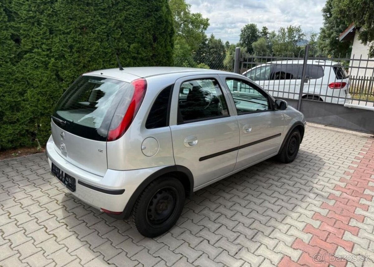 Opel Corsa 1,2 i klima , 2 sady kol benzín manuál 55 kw - 4