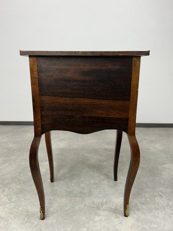 Starožitný bohato intarzovaný stolík v rokokovom štýle - 4