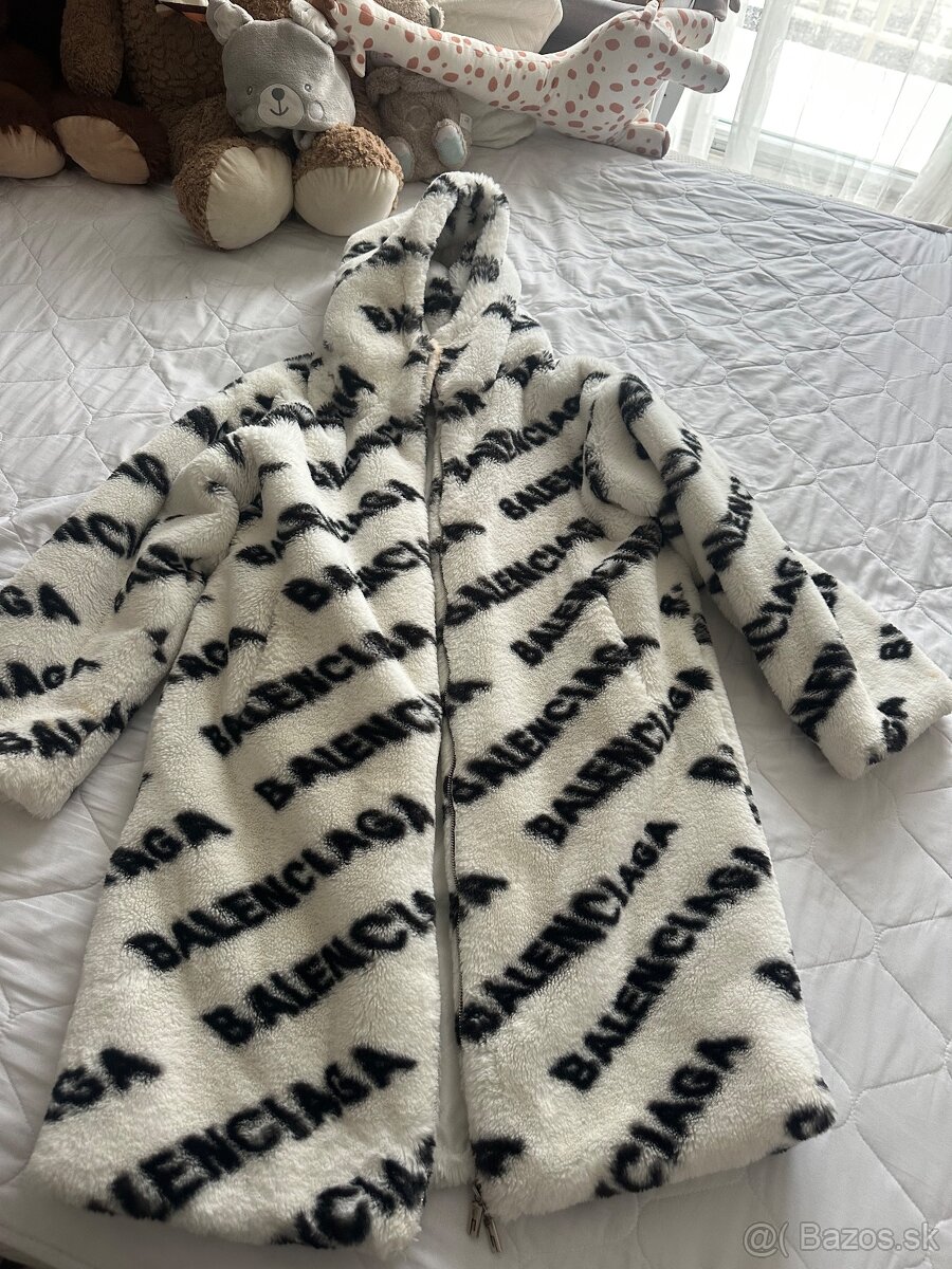 Extrémne krásny kabát - 4