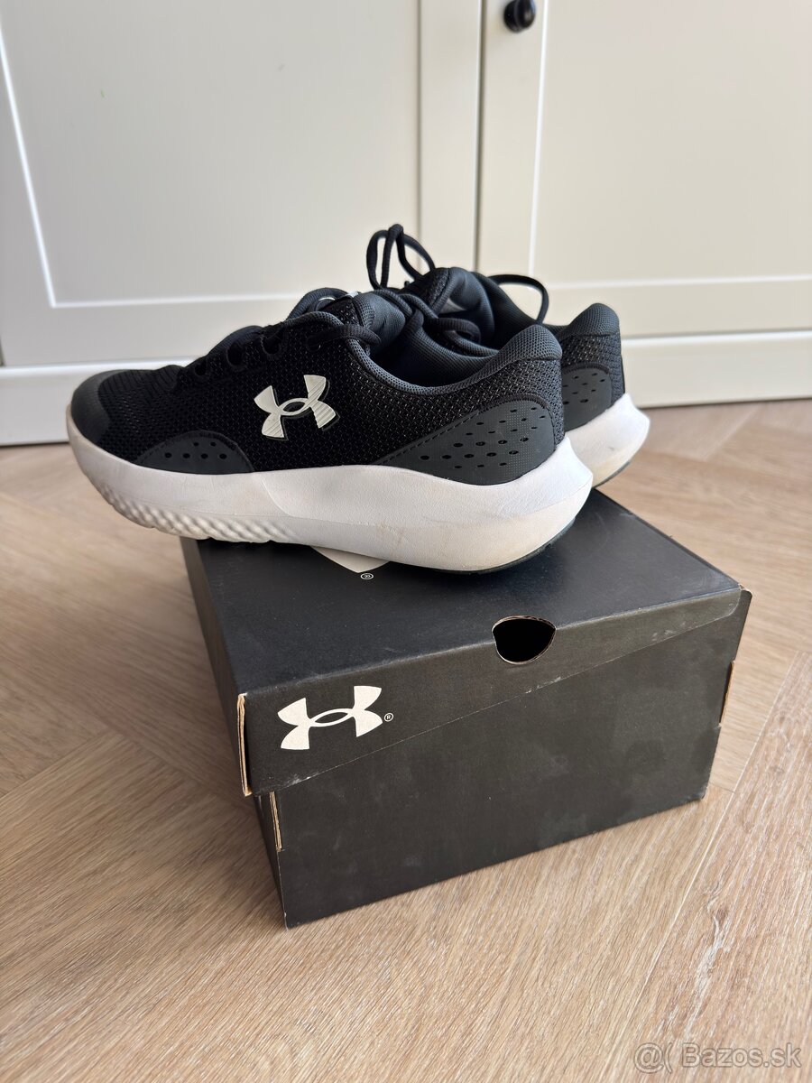 Under Armour BGS Surge 4 - 4