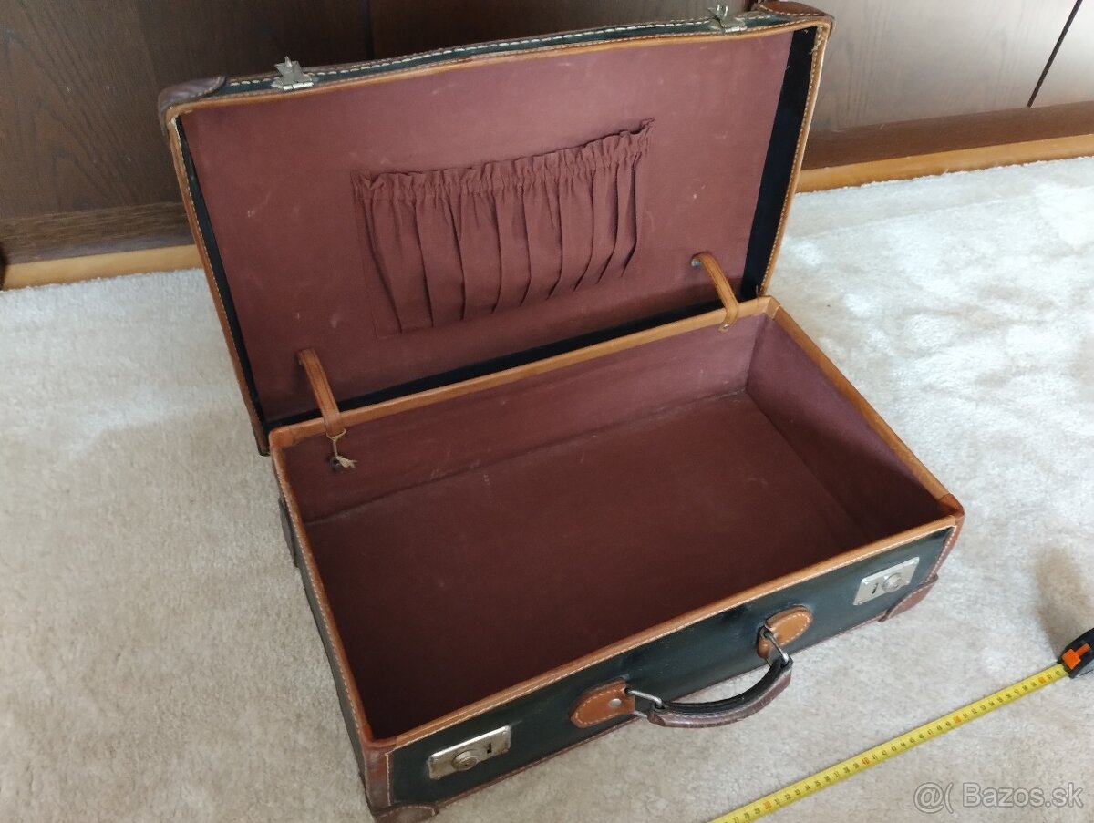 Starožitný kufor s kľúčikom - 4