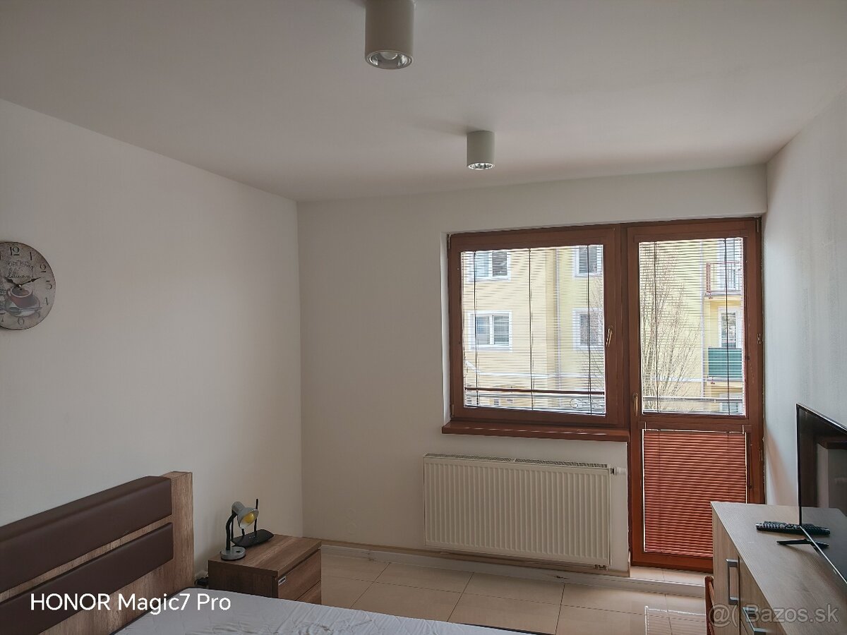 Prenajmem 1.5 izbový byt - 4