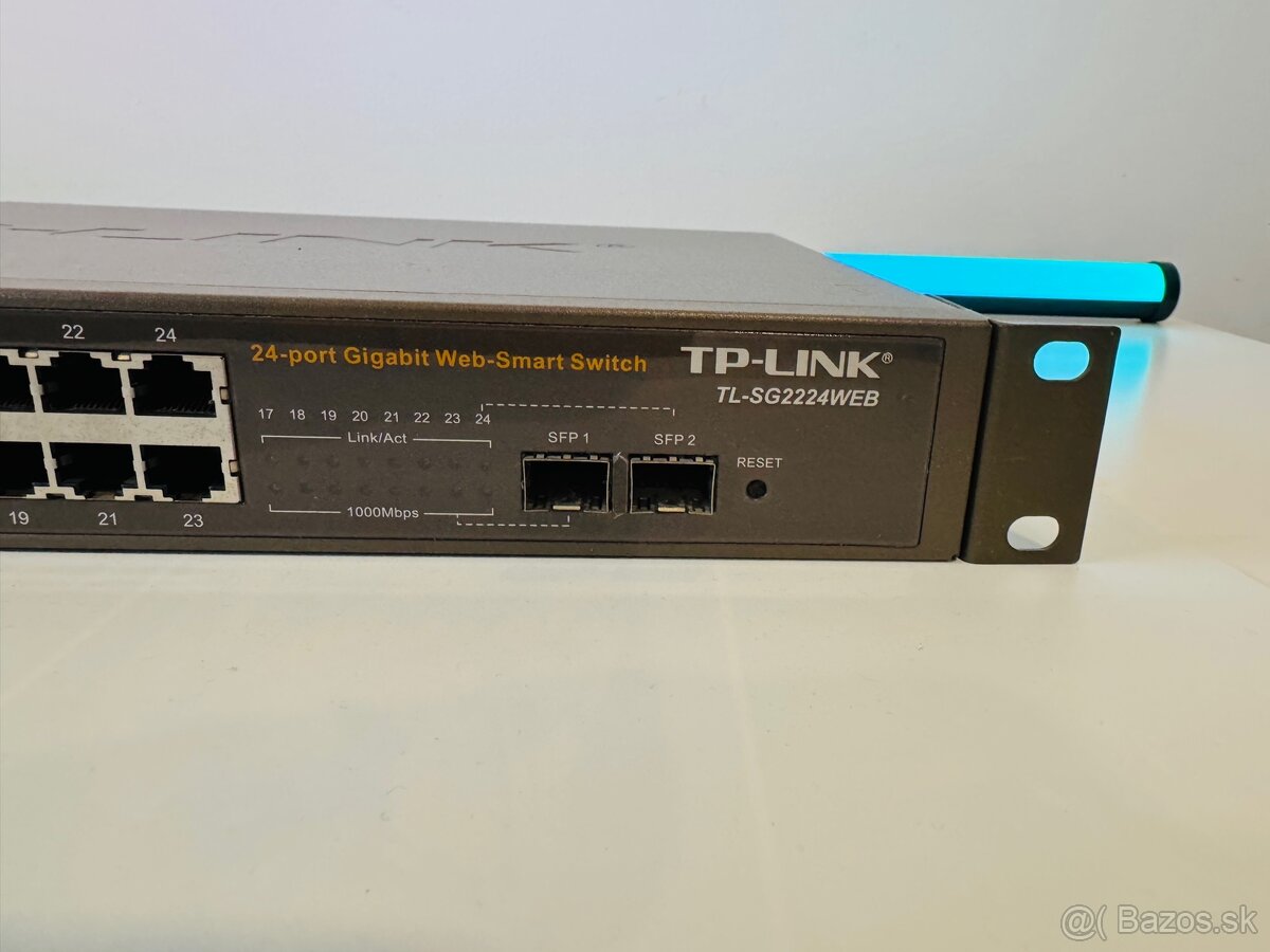 Switch TP-LINK TL-SG2224WEB, 24+2 ports, 1Gbps - 4