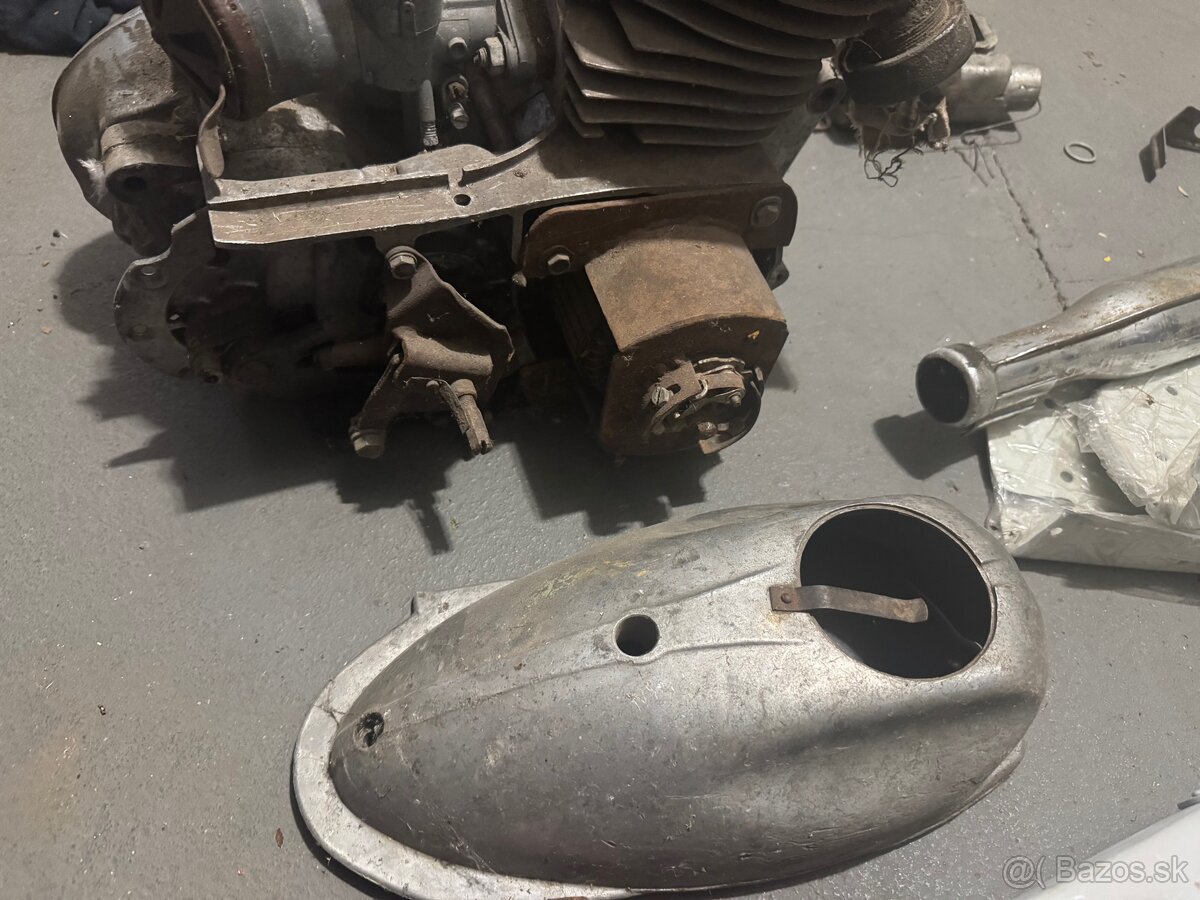 Cz 175 skuter prasa - 4