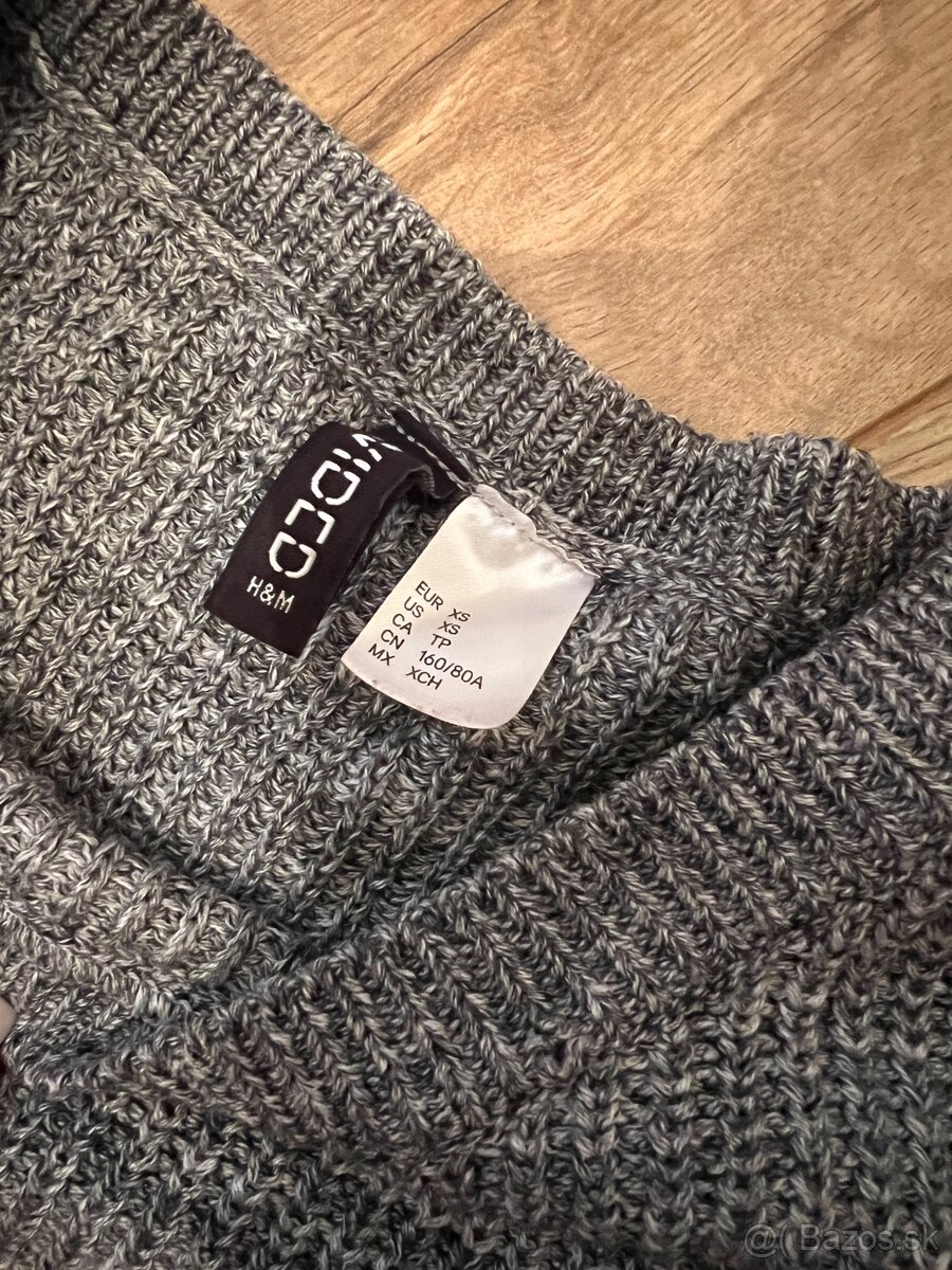 Predĺžený sivý pulover s rozparkami - 4