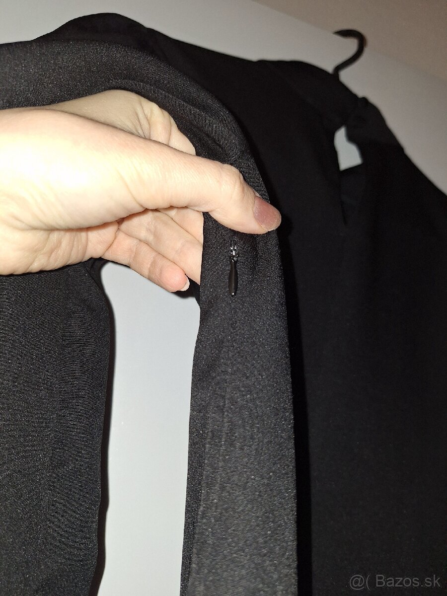 Čierne šaty - 4