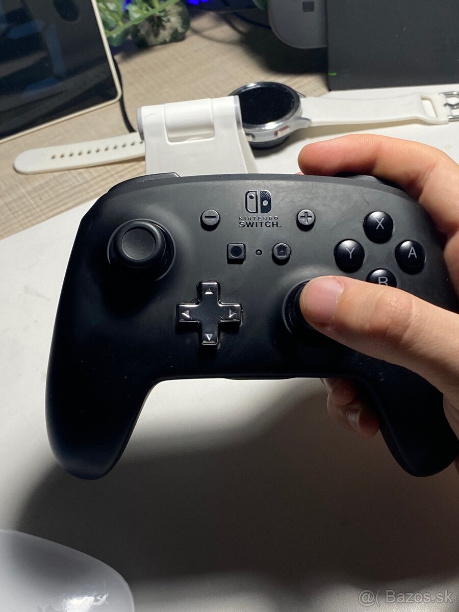 Nintendo switch controller - 4