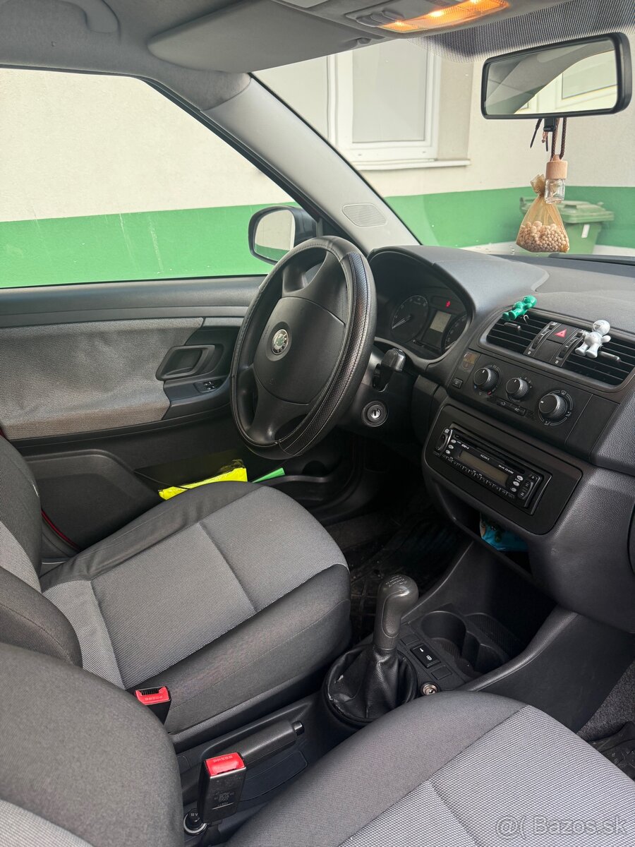 Škoda Fabia combi 1.2 benzín - 4