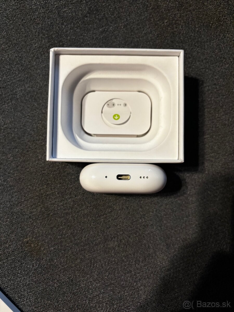 Apple AirPods Pro 3. Nové. - 4