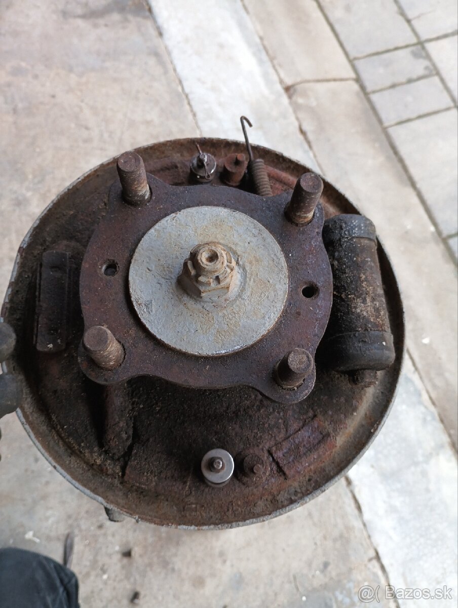 Náprava Škoda 1202 - 4
