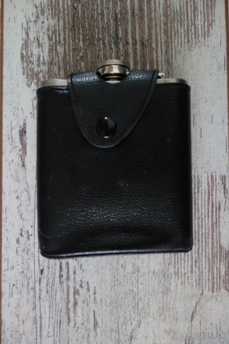 Nerezová ploskačka v koženom puzdre - ťapka - 4