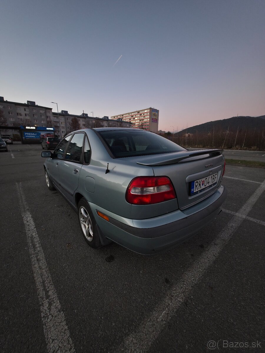 VOLVO S40 T4 2.0T - 4