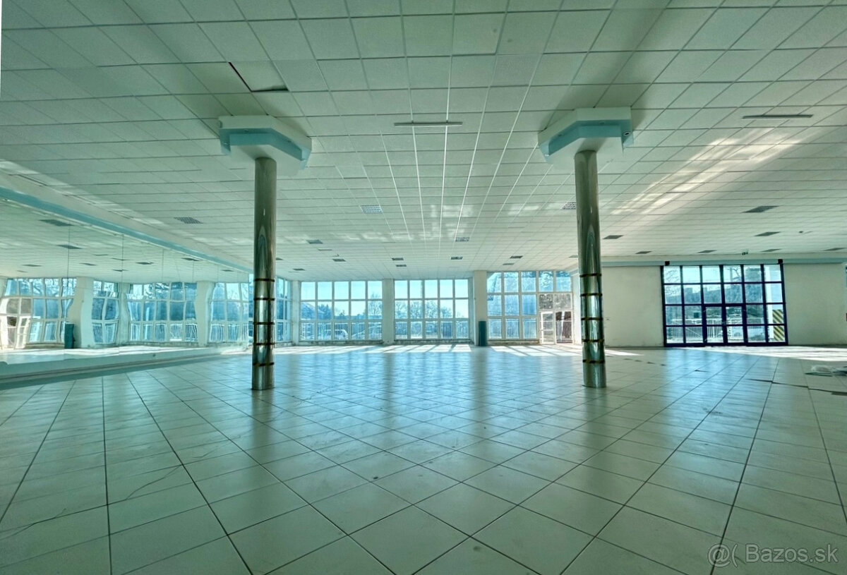 Na prenájom MODERNÁ prevádzková budova 1300m2 15min.od NZ - 4