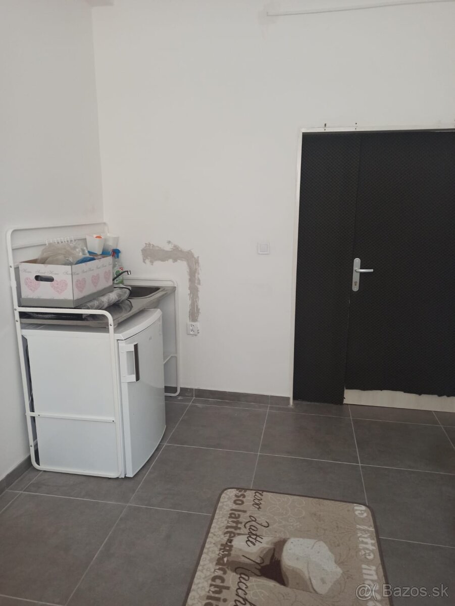 Nebytový priestor (pivnica) Učnovská 2 v šaci - 4