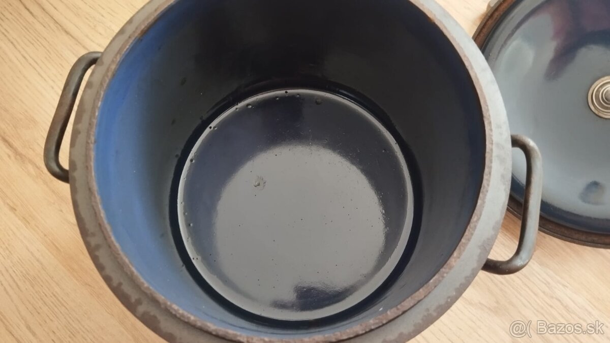 Velmi starý tlakový hrnec tz.tlakáč D.R.G.M - 4