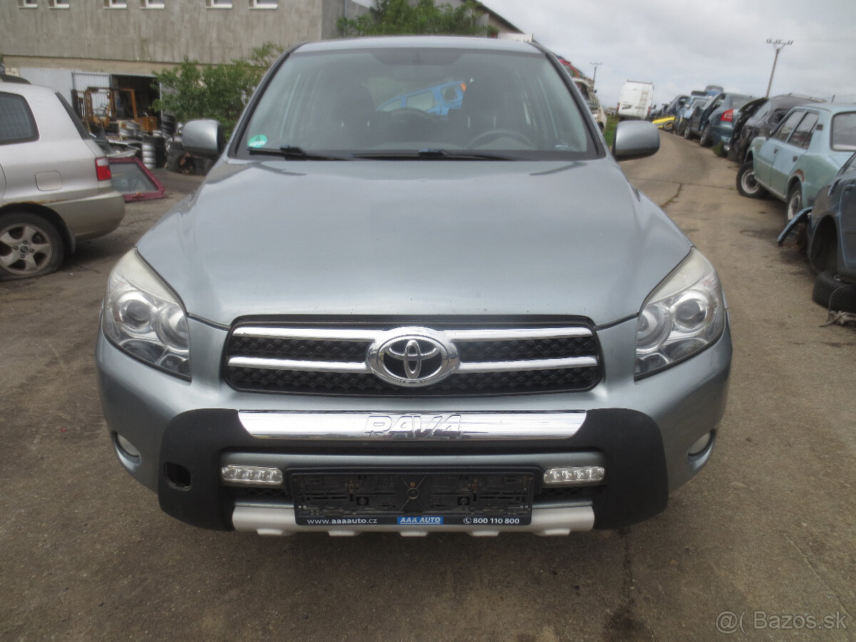 Toyota Rav 4 rok 2007 2.2 tdi 130 kw typ 2ad diely - 4