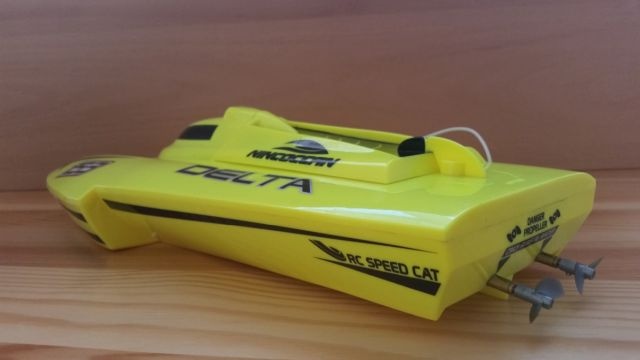RC vysokorychlostna lod 35km/h na dialkove - 4