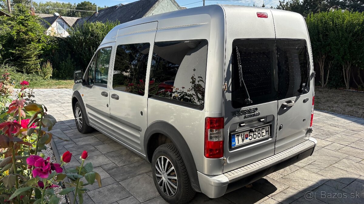 Ford Tourneo Connect - 4