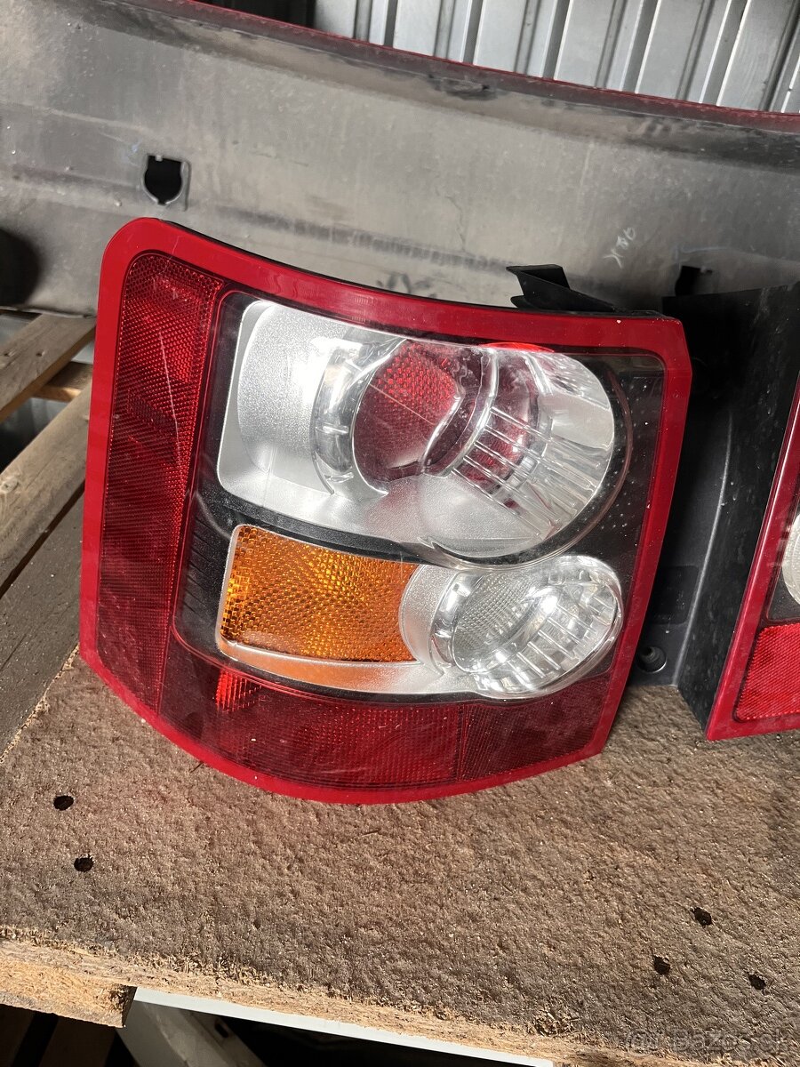 Range rover sport zadne svetla