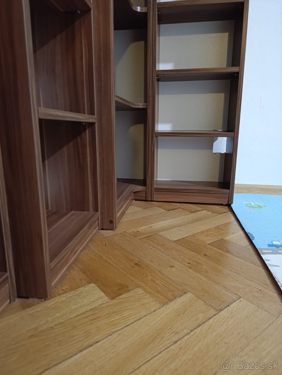 Vysoká rohová knižnica - odtieň orech - 4